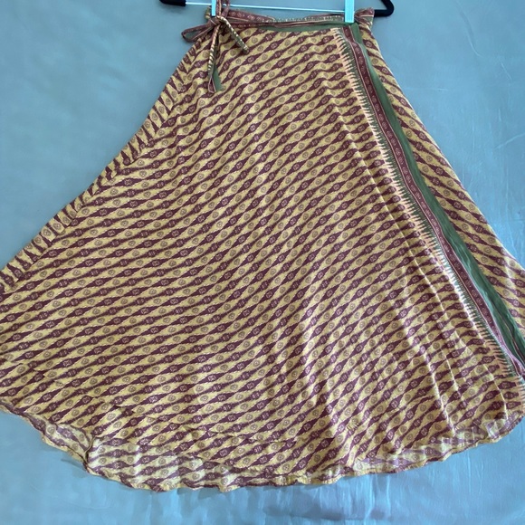 Free People Print MIDI Wrap Skirt - Picture 9 of 13